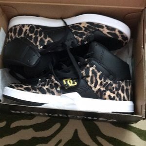 DC shoes never worn